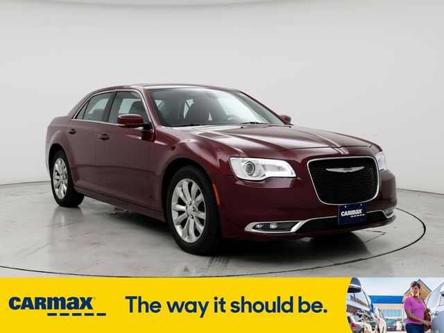 2016 Chrysler 300 Limited