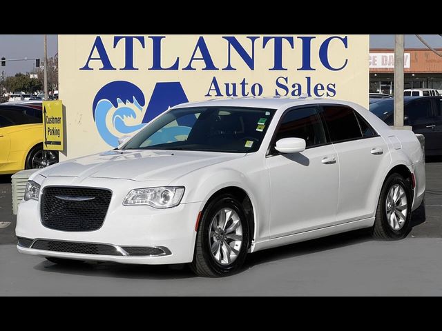 2016 Chrysler 300 Limited