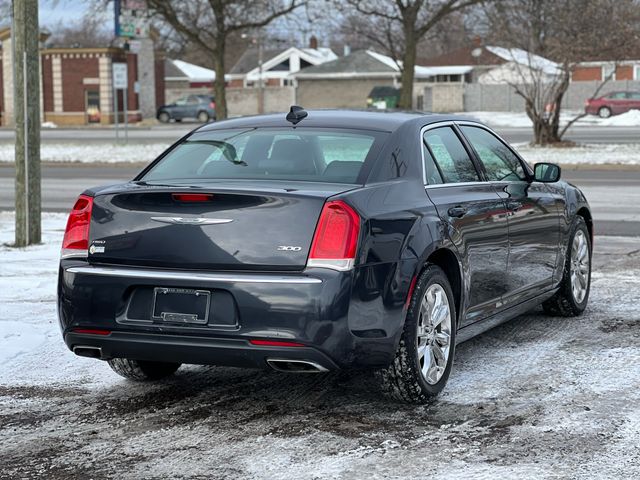 2016 Chrysler 300 Limited