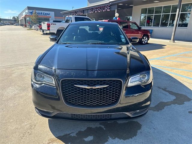 2016 Chrysler 300 300S Alloy Edition