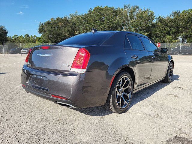 2016 Chrysler 300 300S