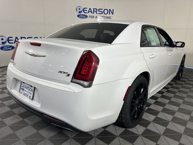 2016 Chrysler 300 300S Alloy Edition