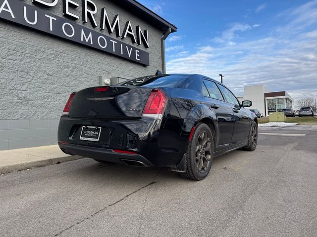 2016 Chrysler 300 300S Alloy Edition