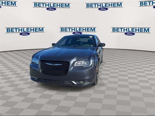 2016 Chrysler 300 300S