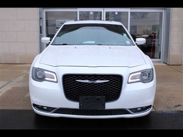 2016 Chrysler 300 300S