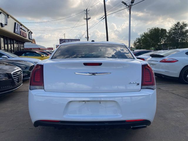 2016 Chrysler 300 300S