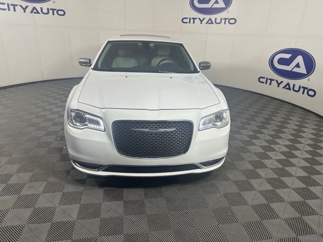 2016 Chrysler 300 300C