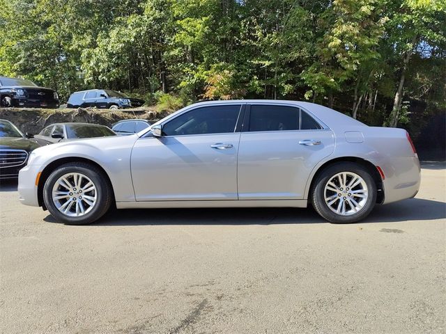 2016 Chrysler 300 300C