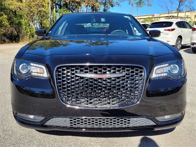 2016 Chrysler 300 300C