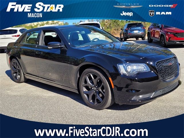 2016 Chrysler 300 300C