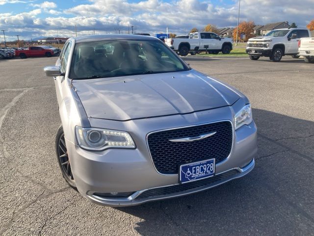 2016 Chrysler 300 300C