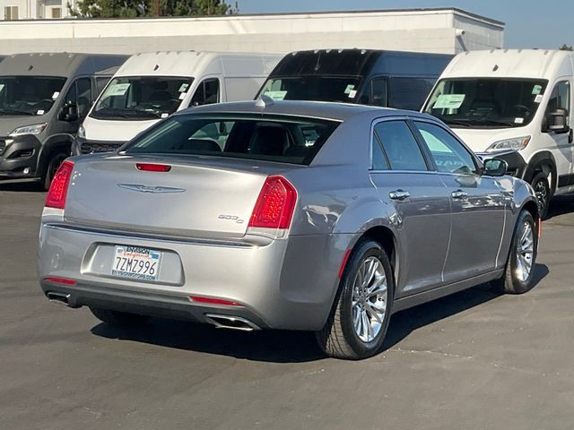 2016 Chrysler 300 300C