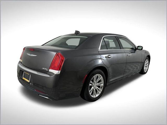 2016 Chrysler 300 300C