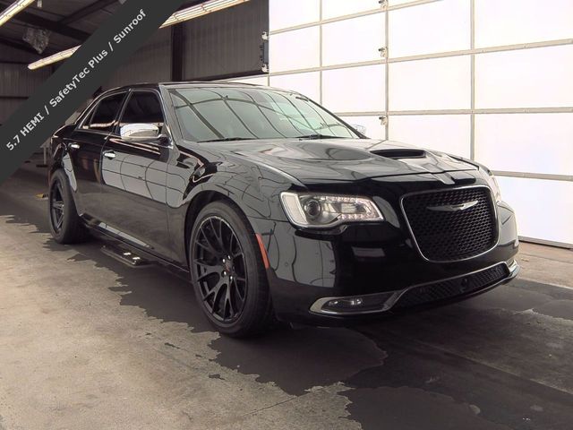 2016 Chrysler 300 300C