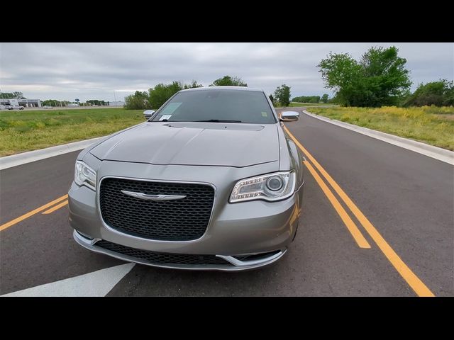 2016 Chrysler 300 300C Platinum