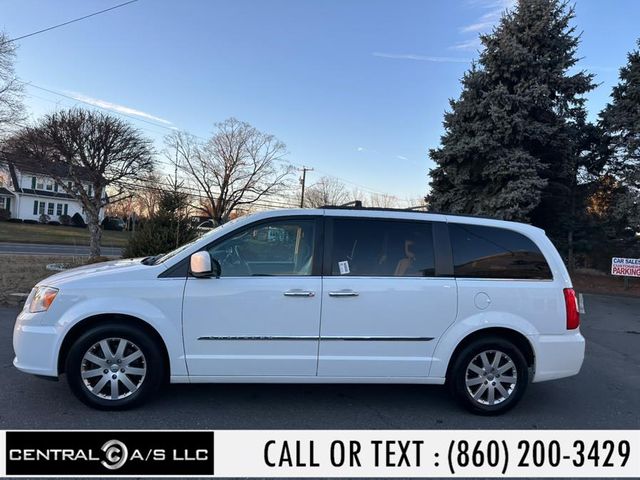 2016 Chrysler Town & Country Touring