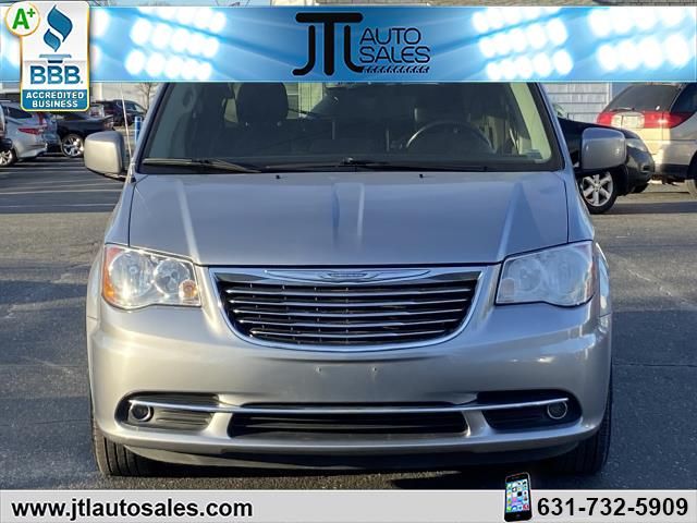 2016 Chrysler Town & Country Touring