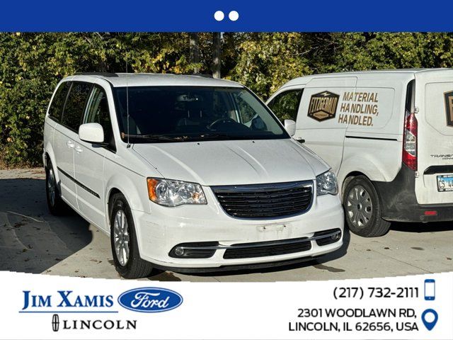 2016 Chrysler Town & Country Touring