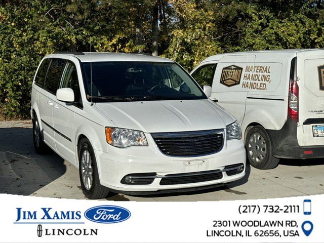 2016 Chrysler Town & Country Touring