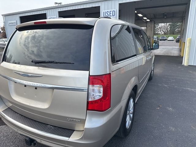 2016 Chrysler Town & Country Limited