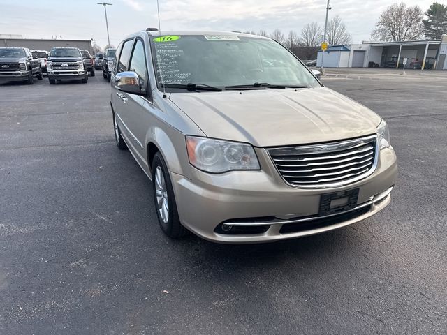 2016 Chrysler Town & Country Limited