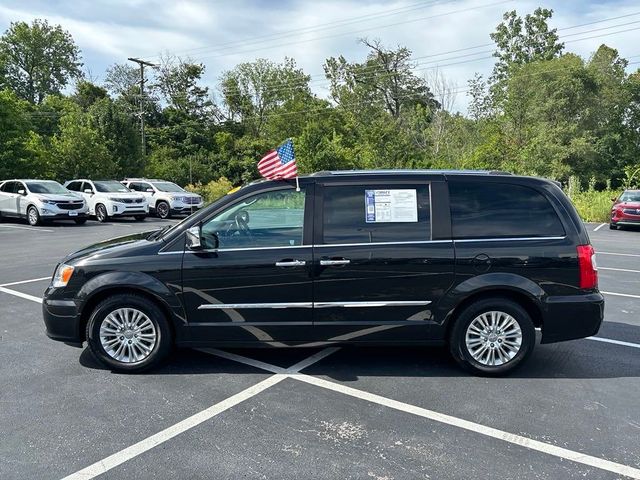 2016 Chrysler Town & Country Limited