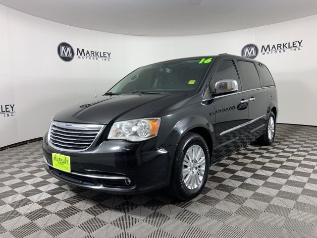 2016 Chrysler Town & Country Limited