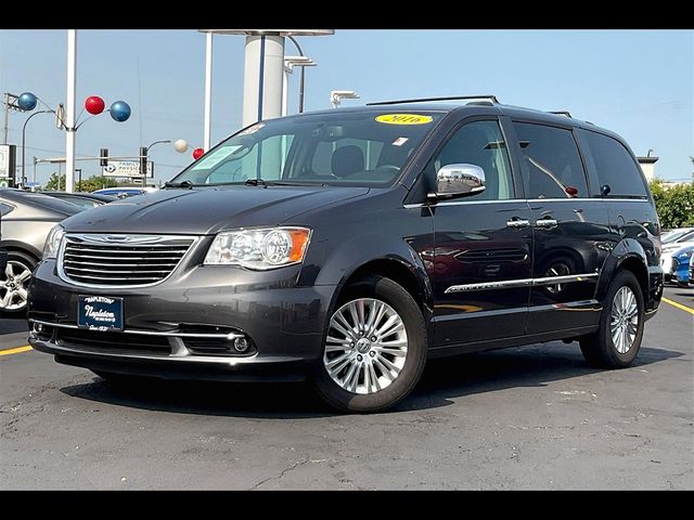 2016 Chrysler Town & Country Limited