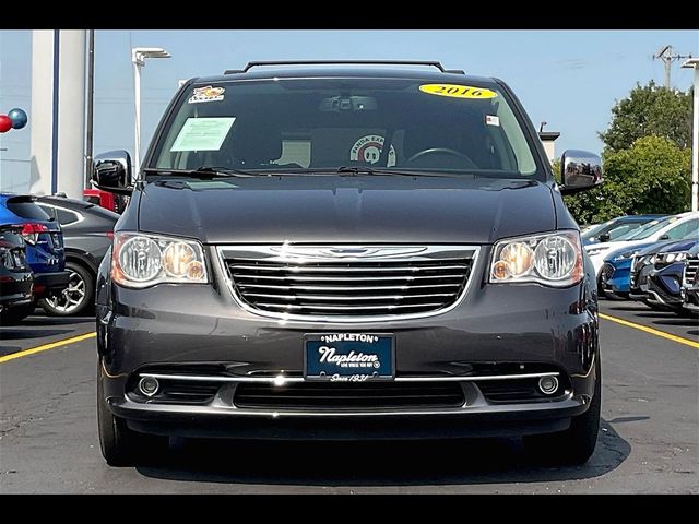 2016 Chrysler Town & Country Limited