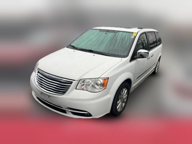 2016 Chrysler Town & Country Limited Platinum