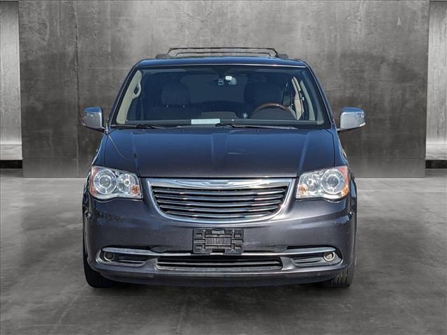 2016 Chrysler Town & Country Limited Platinum