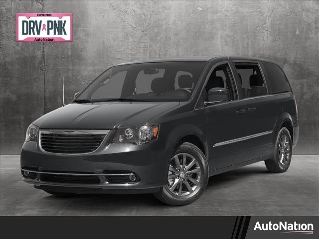 2016 Chrysler Town & Country S