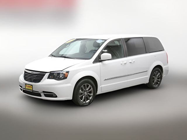 2016 Chrysler Town & Country S