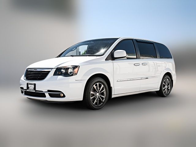 2016 Chrysler Town & Country S