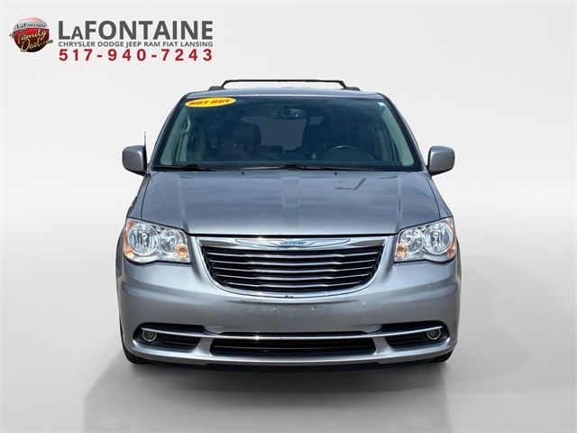 2016 Chrysler Town & Country Touring