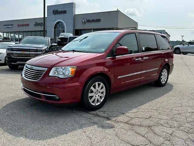 2016 Chrysler Town & Country Touring