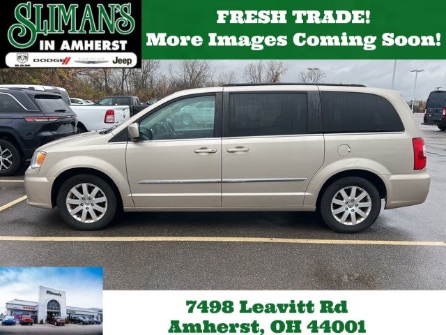 2016 Chrysler Town & Country Touring