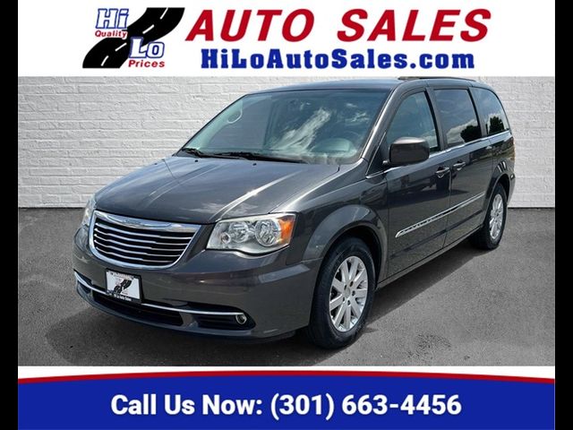 2016 Chrysler Town & Country Touring