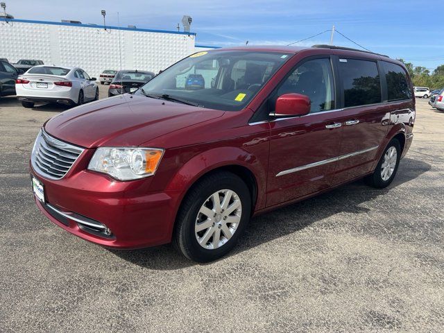 2016 Chrysler Town & Country Touring