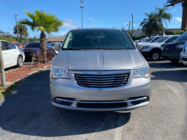 2016 Chrysler Town & Country Touring