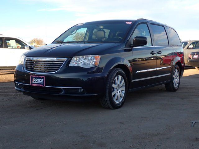 2016 Chrysler Town & Country Touring