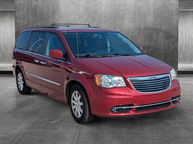 2016 Chrysler Town & Country Touring