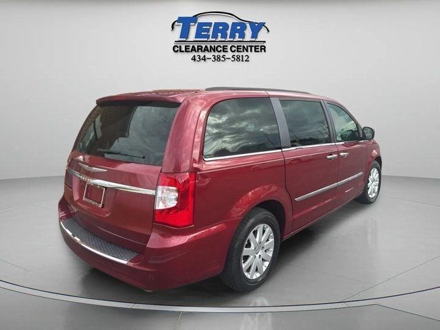 2016 Chrysler Town & Country Touring