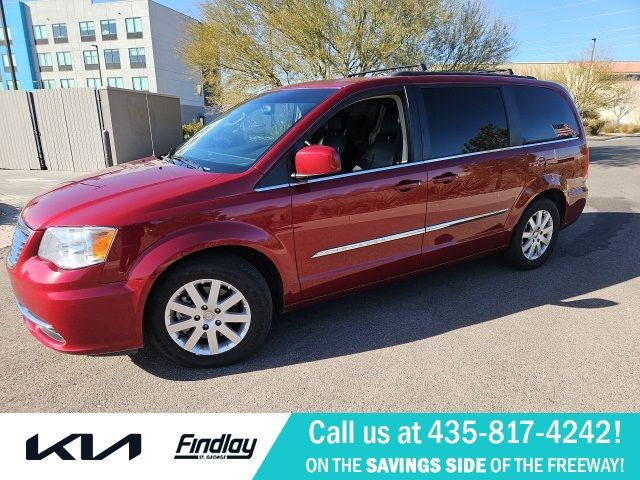 2016 Chrysler Town & Country Touring