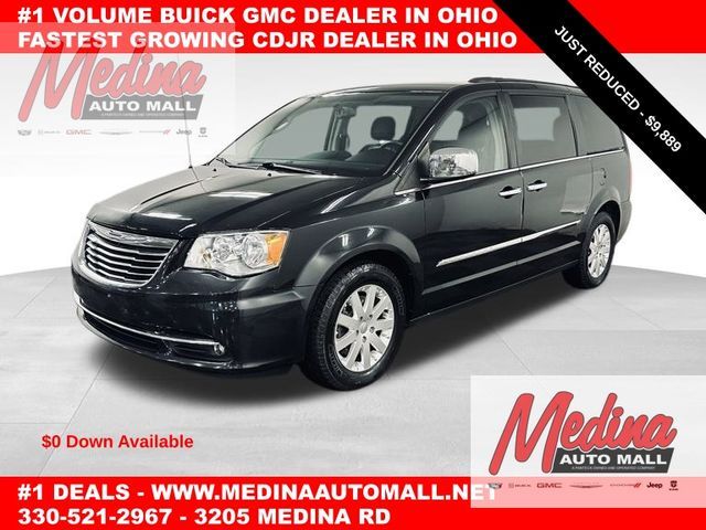 2016 Chrysler Town & Country Touring