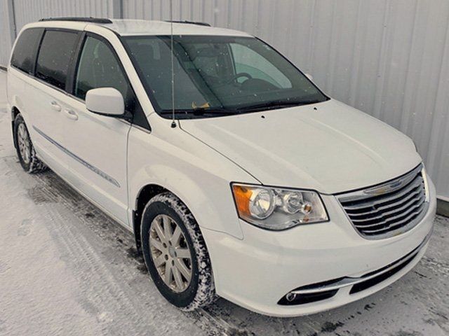 2016 Chrysler Town & Country Touring