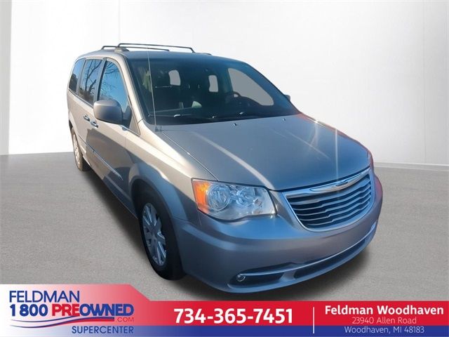 2016 Chrysler Town & Country Touring