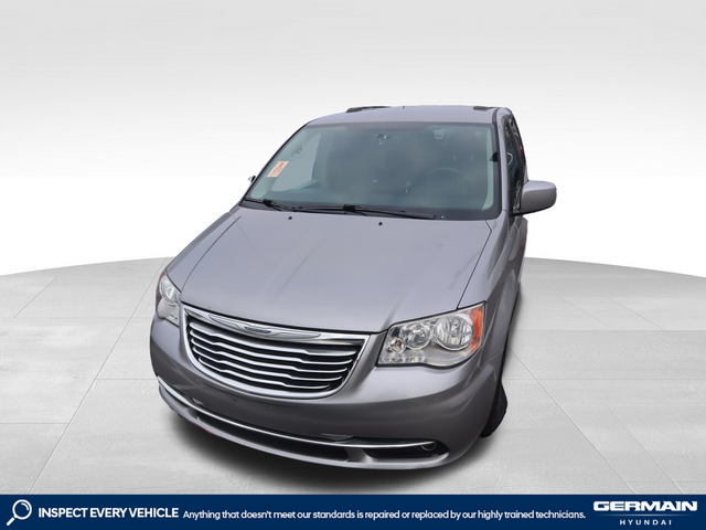 2016 Chrysler Town & Country Touring