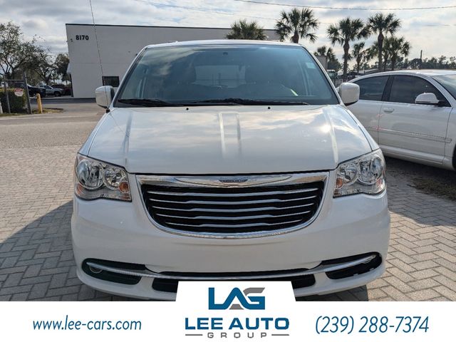 2016 Chrysler Town & Country Touring