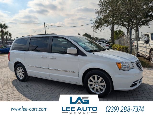 2016 Chrysler Town & Country Touring